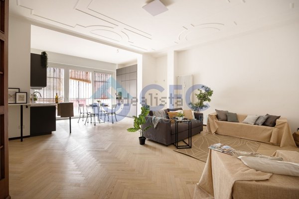 appartamento in vendita a Milano in zona Montalbino