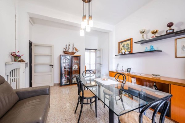 appartamento in vendita a Milano in zona Vigentino