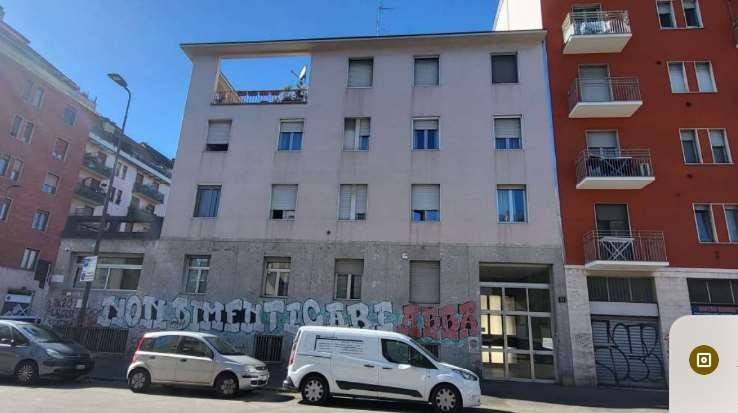 appartamento in vendita a Milano in zona Cascina dei Pomi