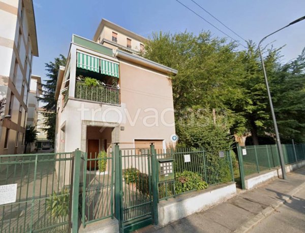 appartamento in vendita a Milano in zona Bruzzano