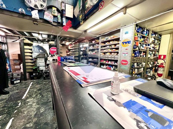 trivano in vendita a Milano in zona Dergano