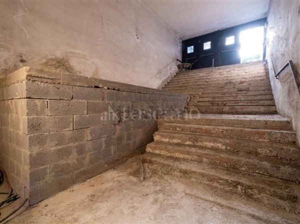 locale di sgombero in vendita a Milano in zona Corvetto