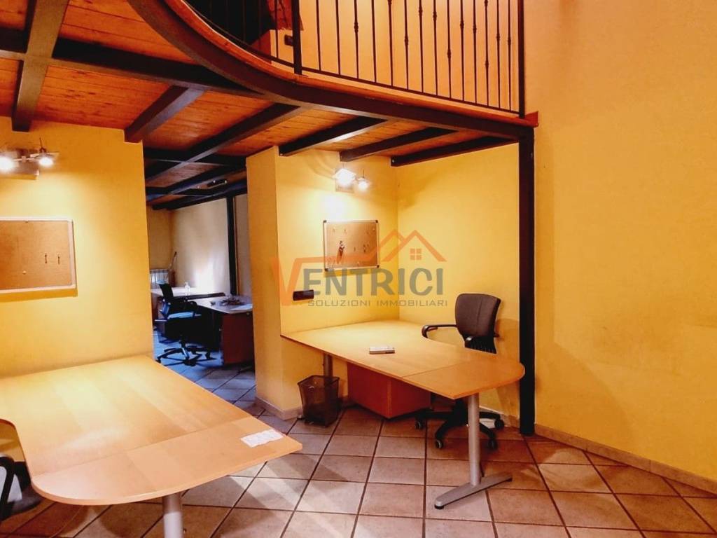 ufficio in vendita a Milano