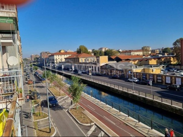 appartamento in vendita a Milano in zona Famagosta