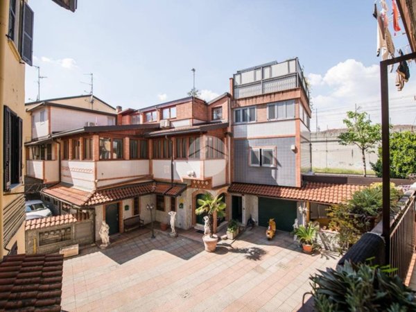appartamento in vendita a Milano in zona Forlanini