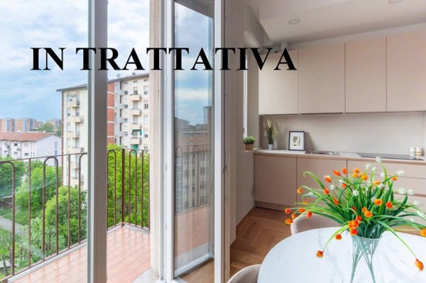 appartamento in vendita a Milano in zona Segnano