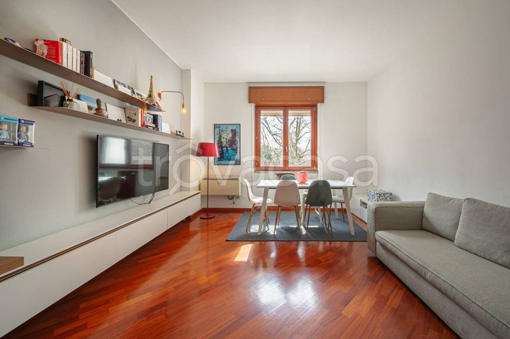 appartamento in vendita a Milano in zona Ghisolfa