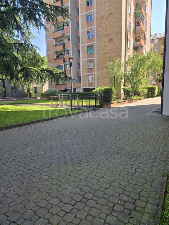 appartamento in vendita a Milano in zona Calvairate