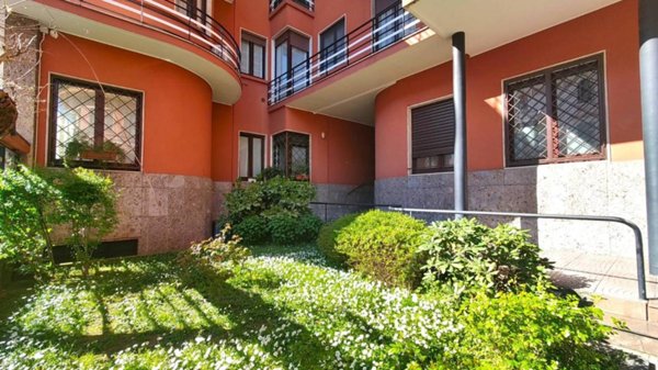 appartamento in vendita a Milano in zona Loreto