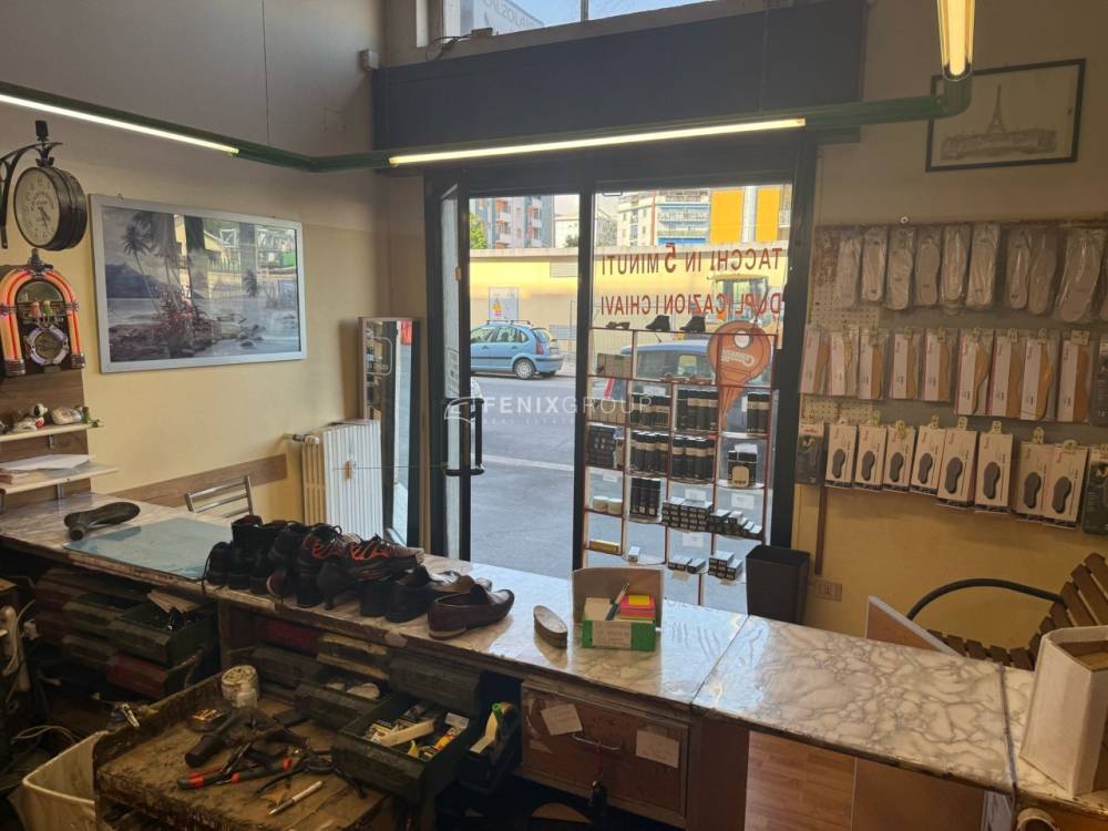 negozio in vendita a Milano in zona Loreto