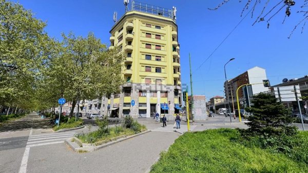 appartamento in vendita a Milano in zona Corvetto