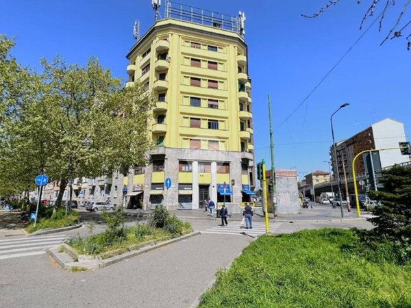 appartamento in vendita a Milano in zona Corvetto