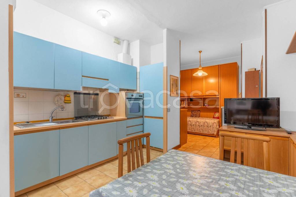 appartamento in vendita a Milano in zona Solari