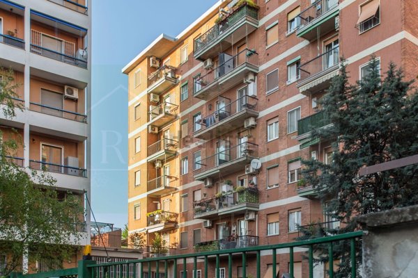 appartamento in vendita a Milano in zona Crescenzago