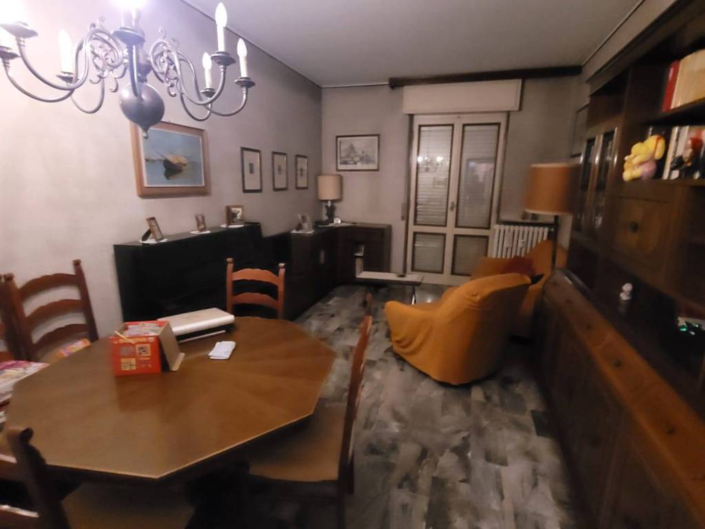 appartamento in vendita a Milano in zona Trenno