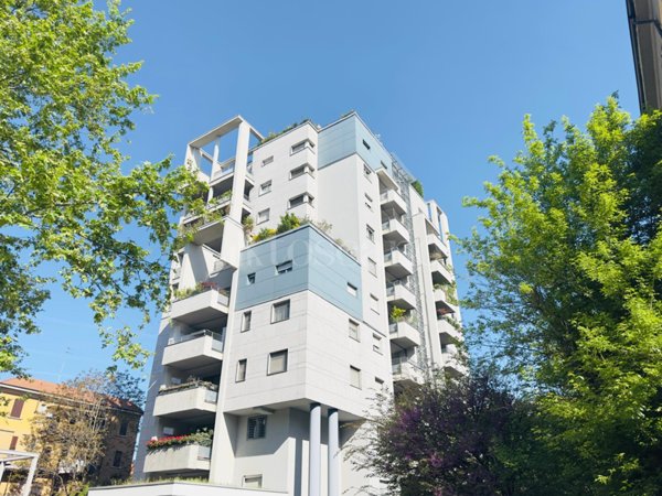 appartamento in vendita a Milano in zona Bocconi