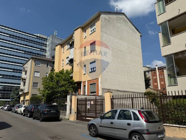 appartamento in vendita a Milano in zona Affori