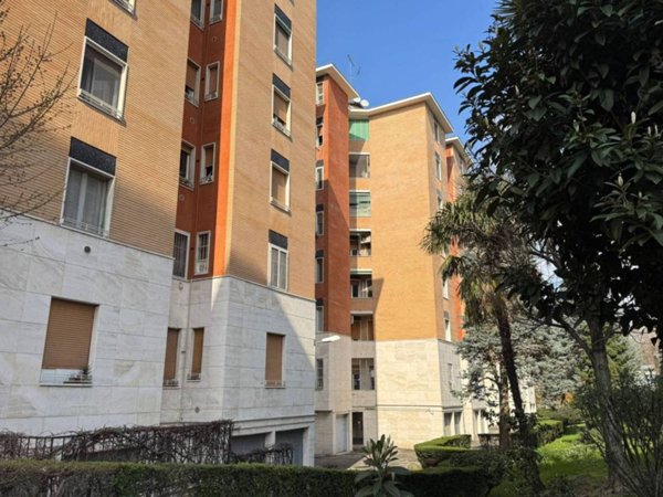 appartamento in vendita a Milano in zona Porta Vittoria