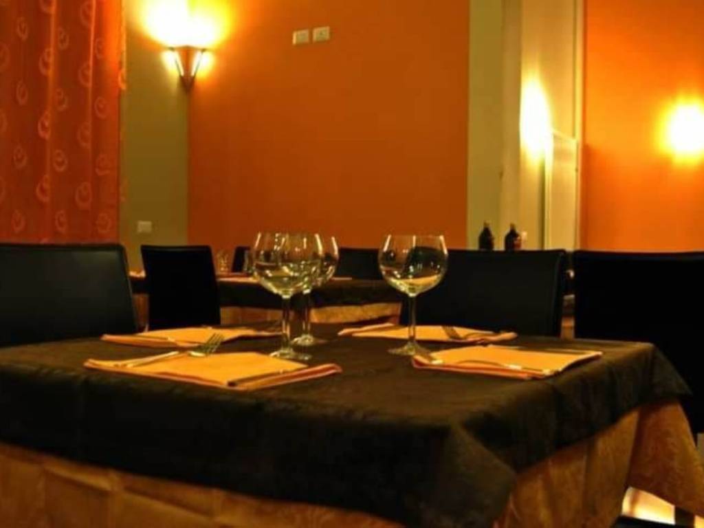 negozio in vendita a Milano in zona Niguarda