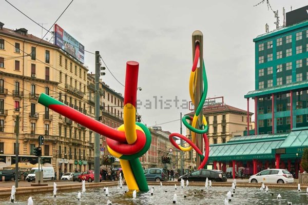 appartamento in vendita a Milano in zona Cadorna