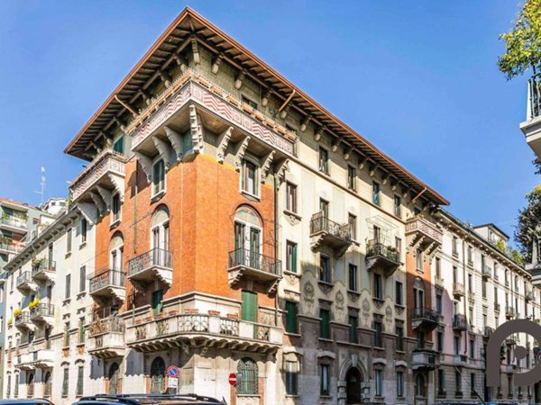 appartamento in vendita a Milano in zona Guastalla