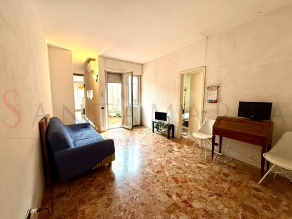 appartamento in vendita a Milano in zona Gallaratese