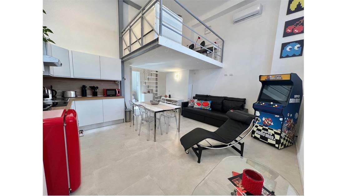 appartamento in vendita a Milano in zona XXII Marzo
