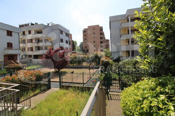 casa indipendente in vendita a Milano in zona Affori