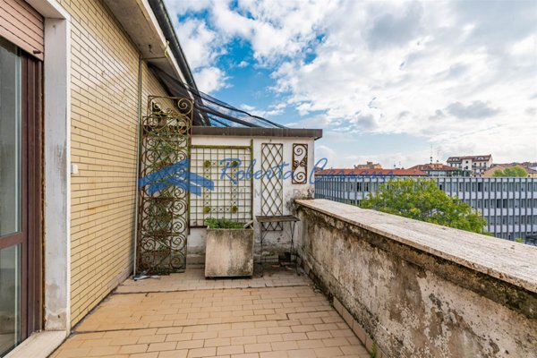 appartamento in vendita a Milano in zona Loreto