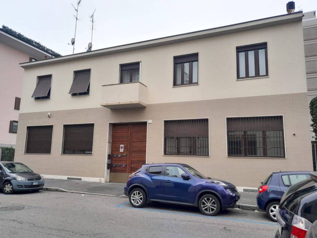 appartamento in vendita a Milano in zona San Siro