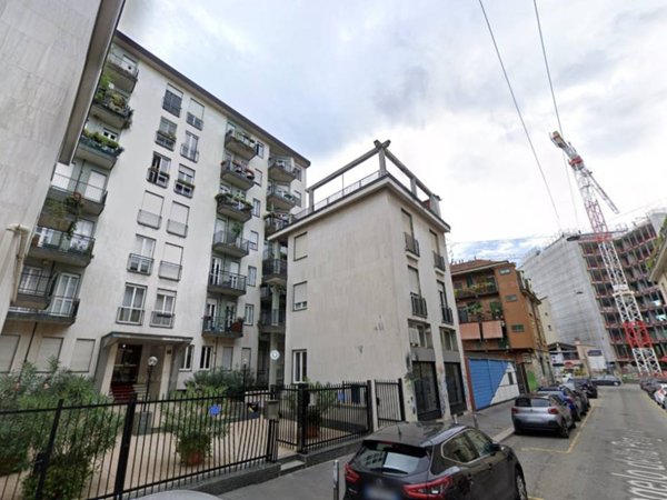 quadrivano in vendita a Milano in zona Isola