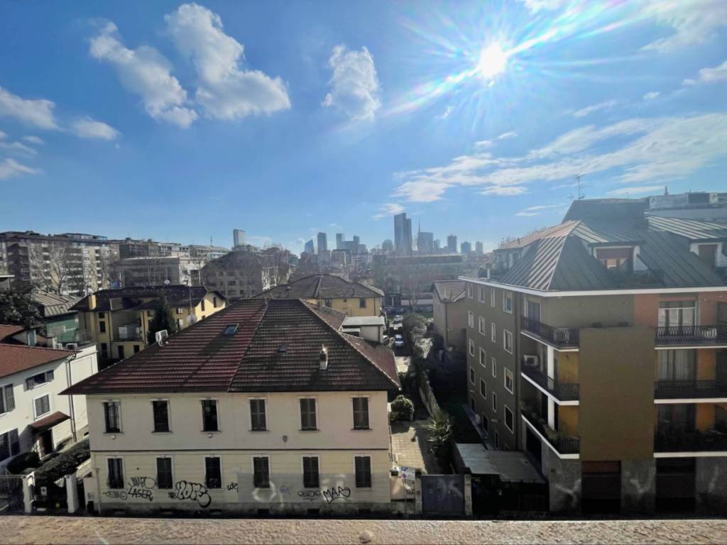 appartamento in vendita a Milano in zona Isola