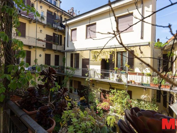 appartamento in vendita a Milano in zona Isola