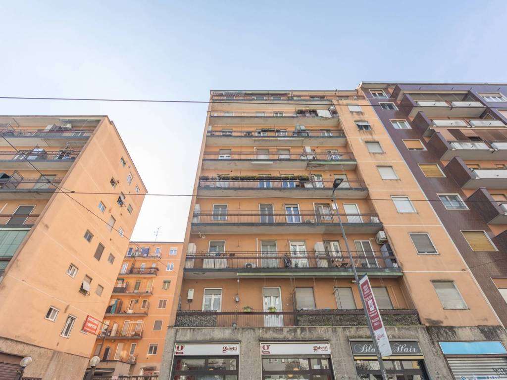 appartamento in vendita a Milano in zona Vigentino