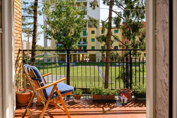 appartamento in vendita a Milano in zona Adriano
