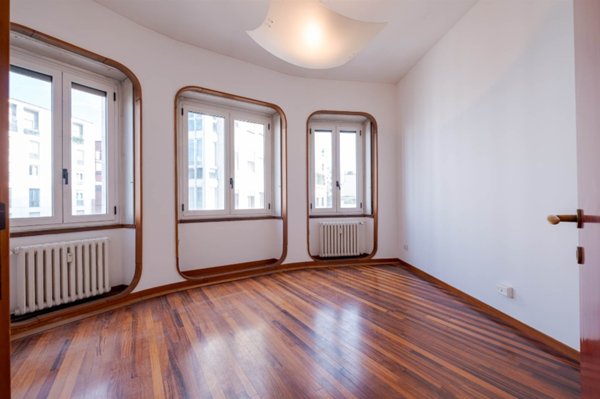 appartamento in vendita a Milano in zona Porta Vittoria