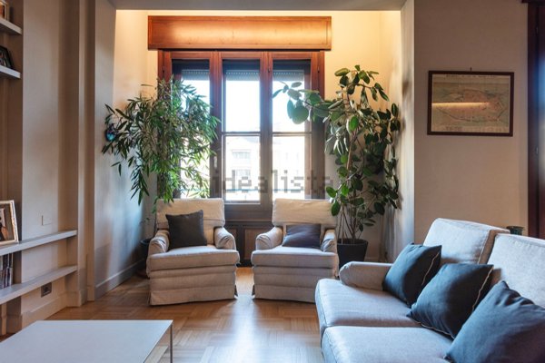 appartamento in vendita a Milano in zona Porta Nuova