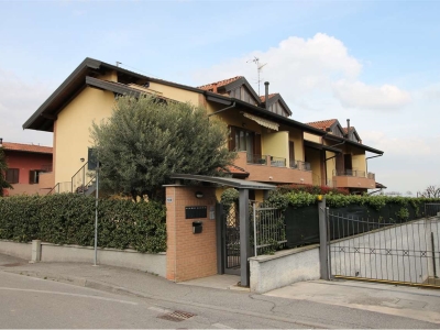 appartamento in vendita a Milano in zona Isola