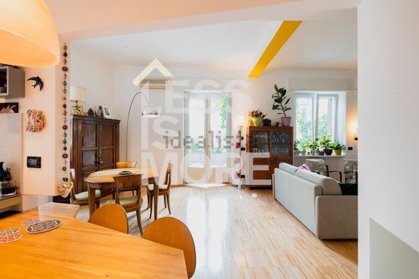 appartamento in vendita a Milano in zona Loreto