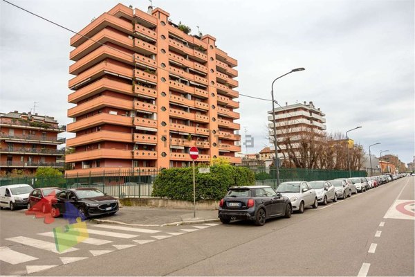 appartamento in vendita a Milano in zona Stadera
