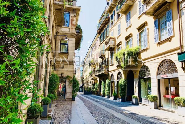 appartamento in vendita a Milano in zona Brera