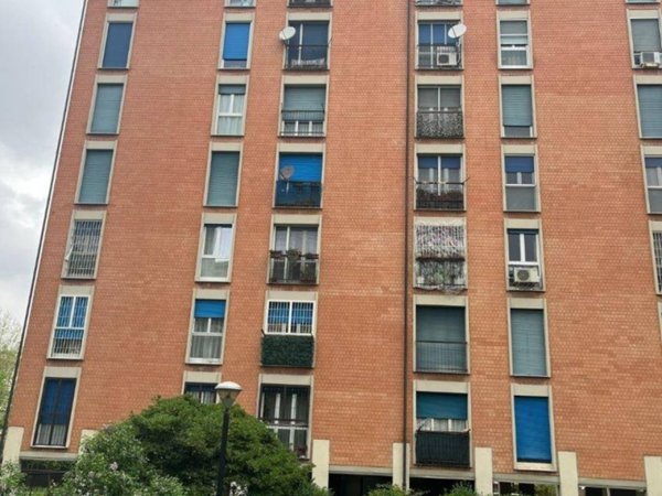 appartamento in vendita a Milano in zona Barona