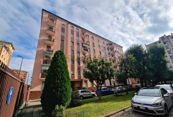 appartamento in vendita a Milano in zona Corvetto