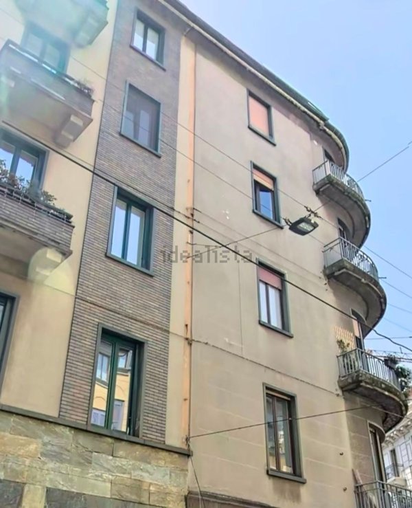 appartamento in vendita a Milano in zona Cadorna