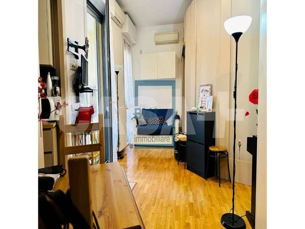 appartamento in vendita a Milano in zona Chiesa Rossa