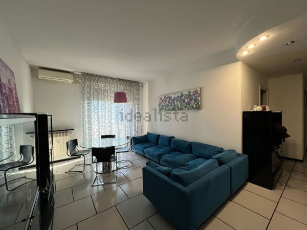 appartamento in vendita a Milano in zona Lorenteggio
