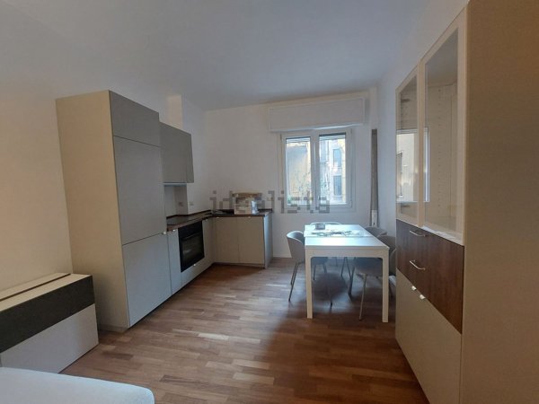 appartamento in vendita a Milano in zona Piazzale Lodi