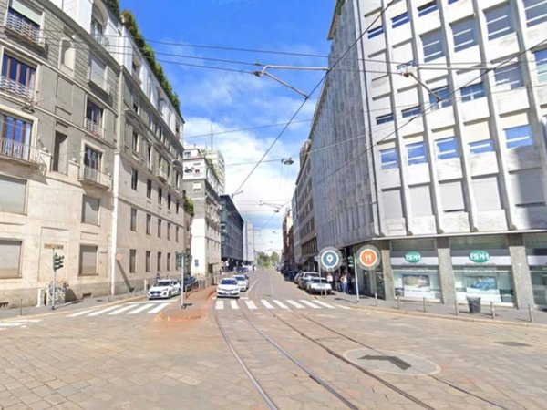 appartamento in vendita a Milano in zona Porta Nuova