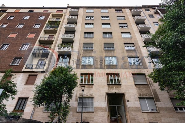 appartamento in vendita a Milano in zona Bocconi