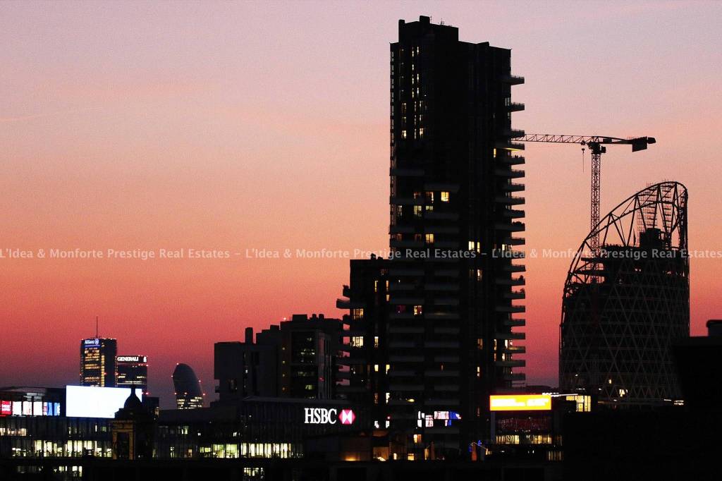 appartamento in vendita a Milano in zona Centro Direzionale
